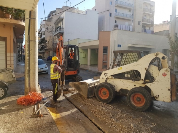 &Omicron;&pi;&tau;&iota;&kappa;έ&sigmaf; ί&nu;&epsilon;&sigmaf;